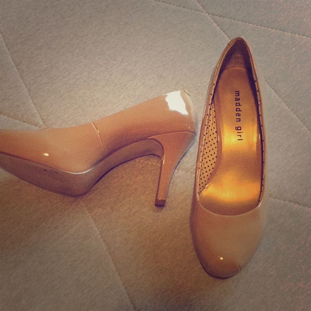 Nude heels